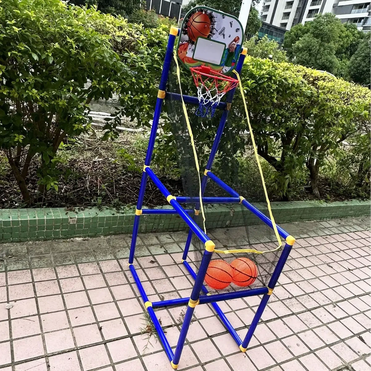 儿童篮球训练应该使用什么样的设施?